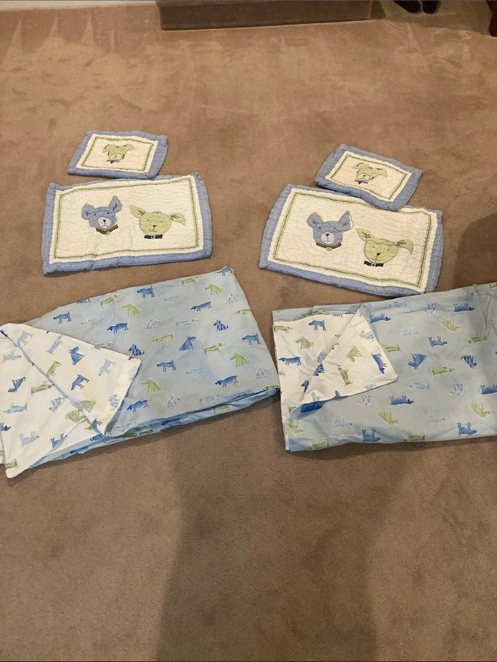 Pottery Barn Kids Blue and Green puppy Duvets and shams for 2 twins
